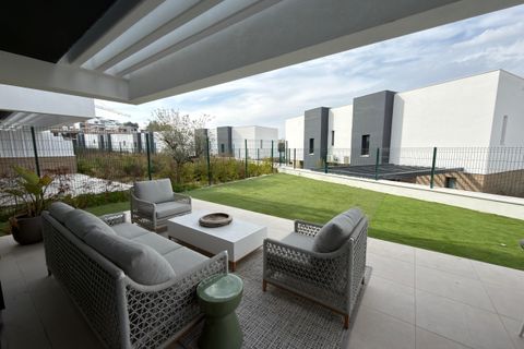 Villa i Estepona, Malaga, Estepona - € 900.000 | Ref: SRAT1 - foto 27